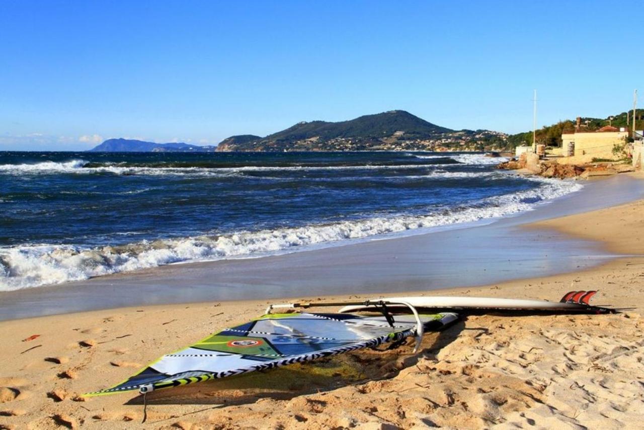 La Gavine Studio Vue Mer Hyeres Exterior photo